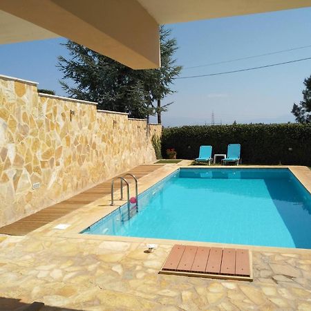 Apartment With Private Pool Kiáton Extérieur photo