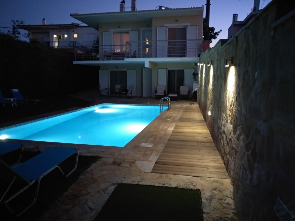 Apartment With Private Pool Kiáton Extérieur photo
